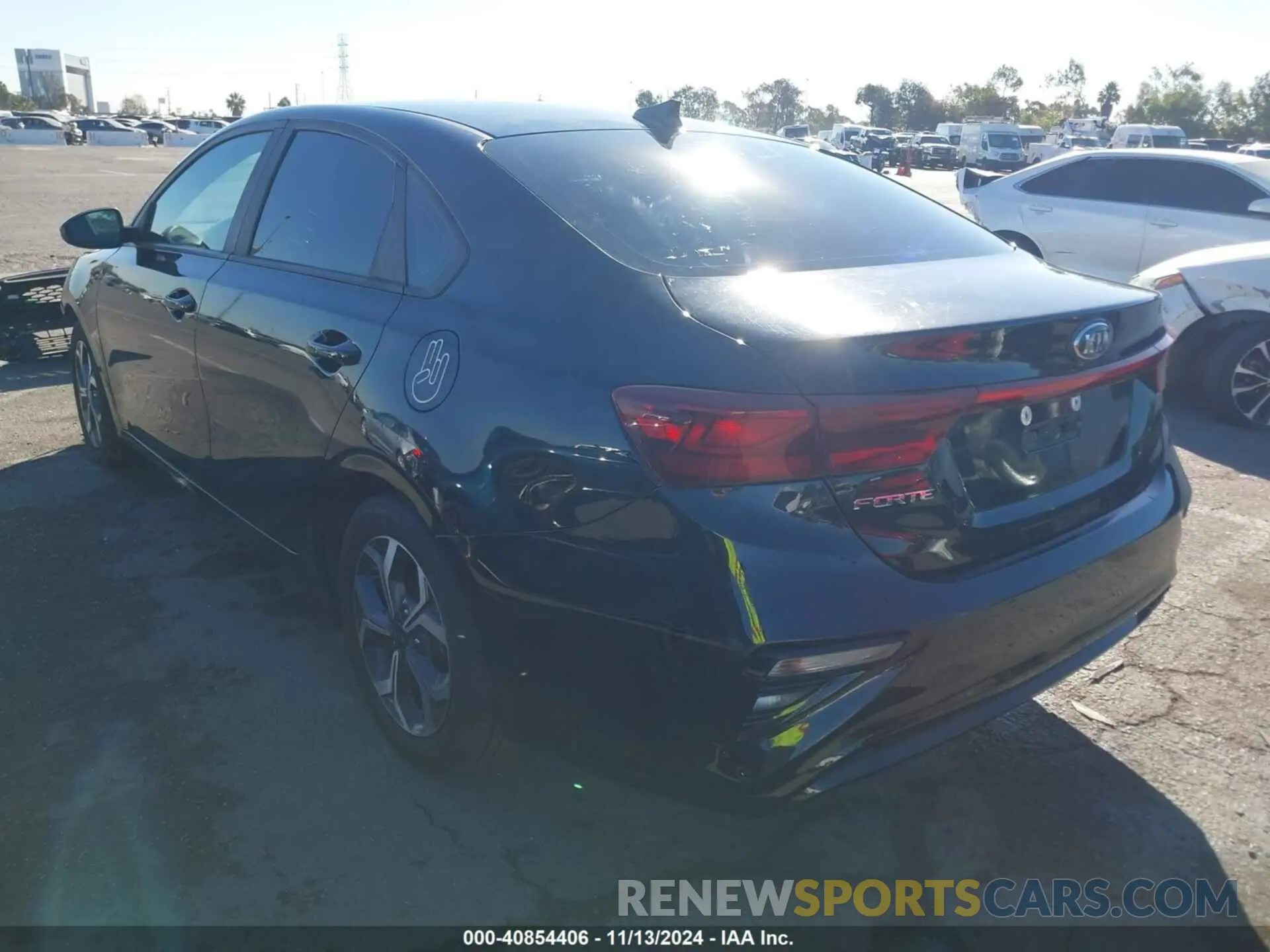 3 Фотография поврежденного автомобиля 3KPF24AD7LE209583 KIA FORTE 2020