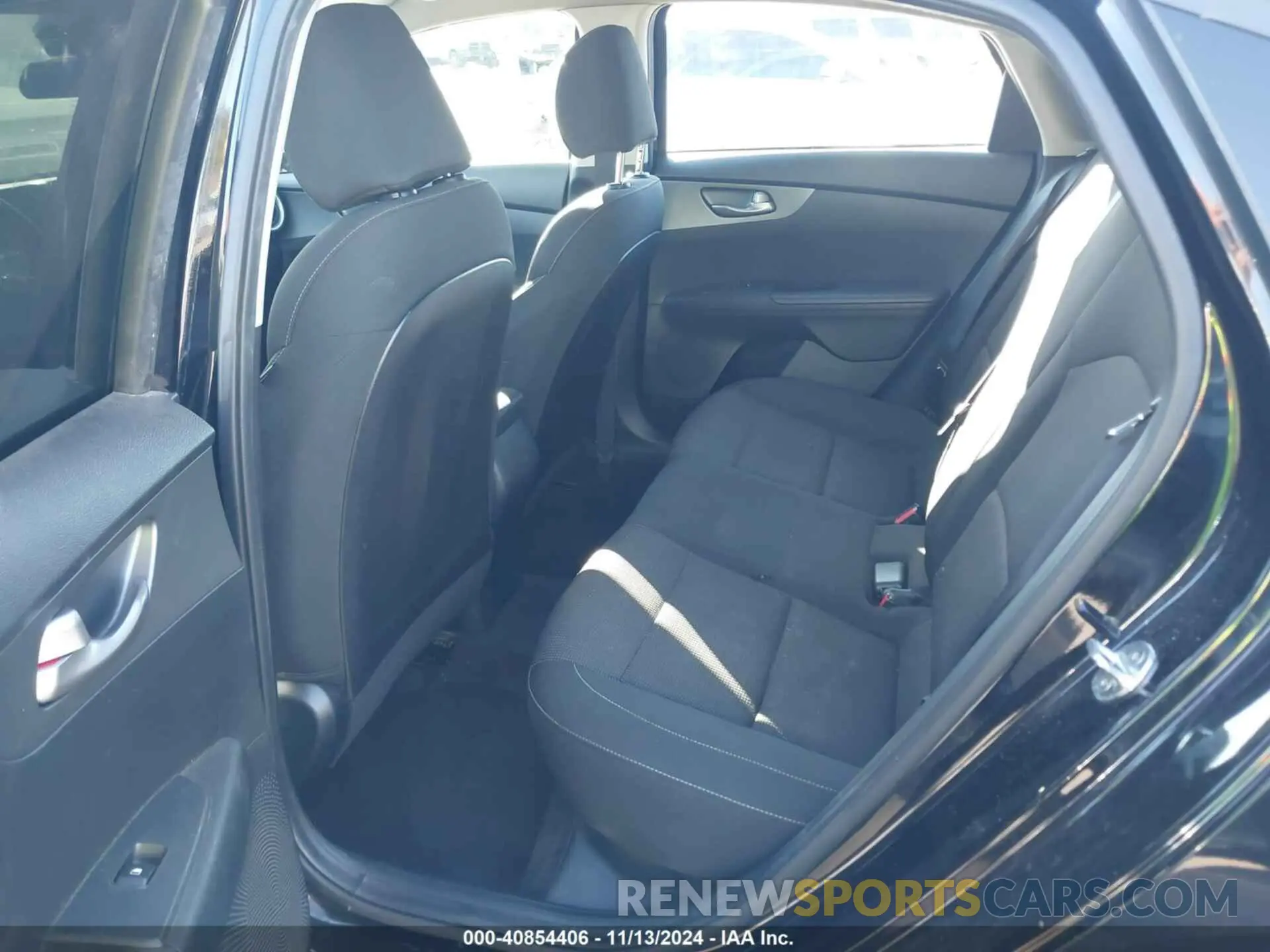 8 Фотография поврежденного автомобиля 3KPF24AD7LE209583 KIA FORTE 2020