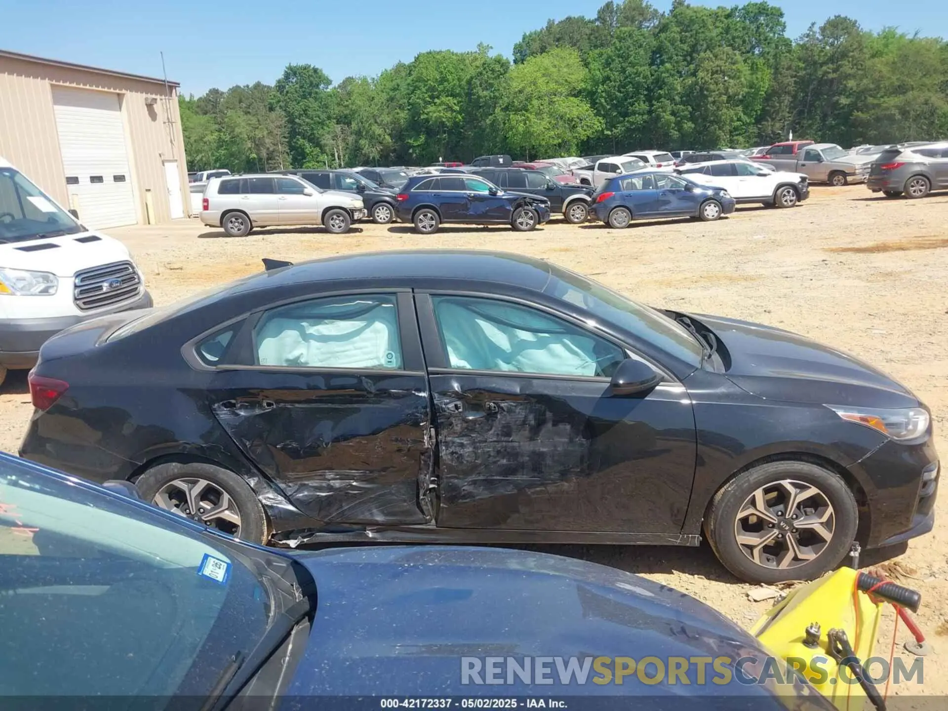 13 Photograph of a damaged car 3KPF24AD7LE226335 KIA FORTE 2020