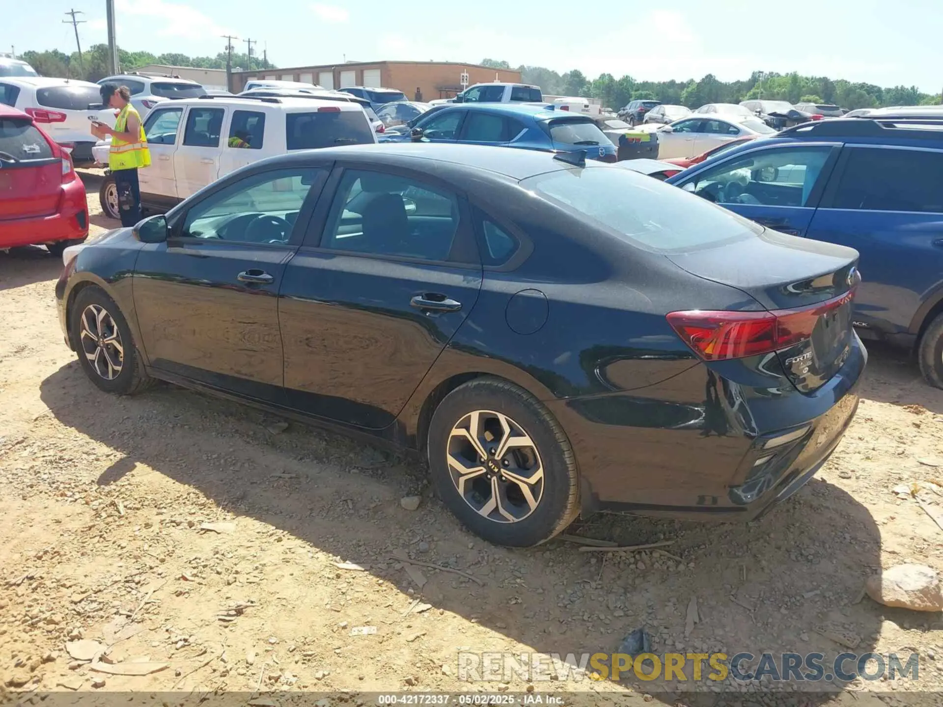 3 Photograph of a damaged car 3KPF24AD7LE226335 KIA FORTE 2020