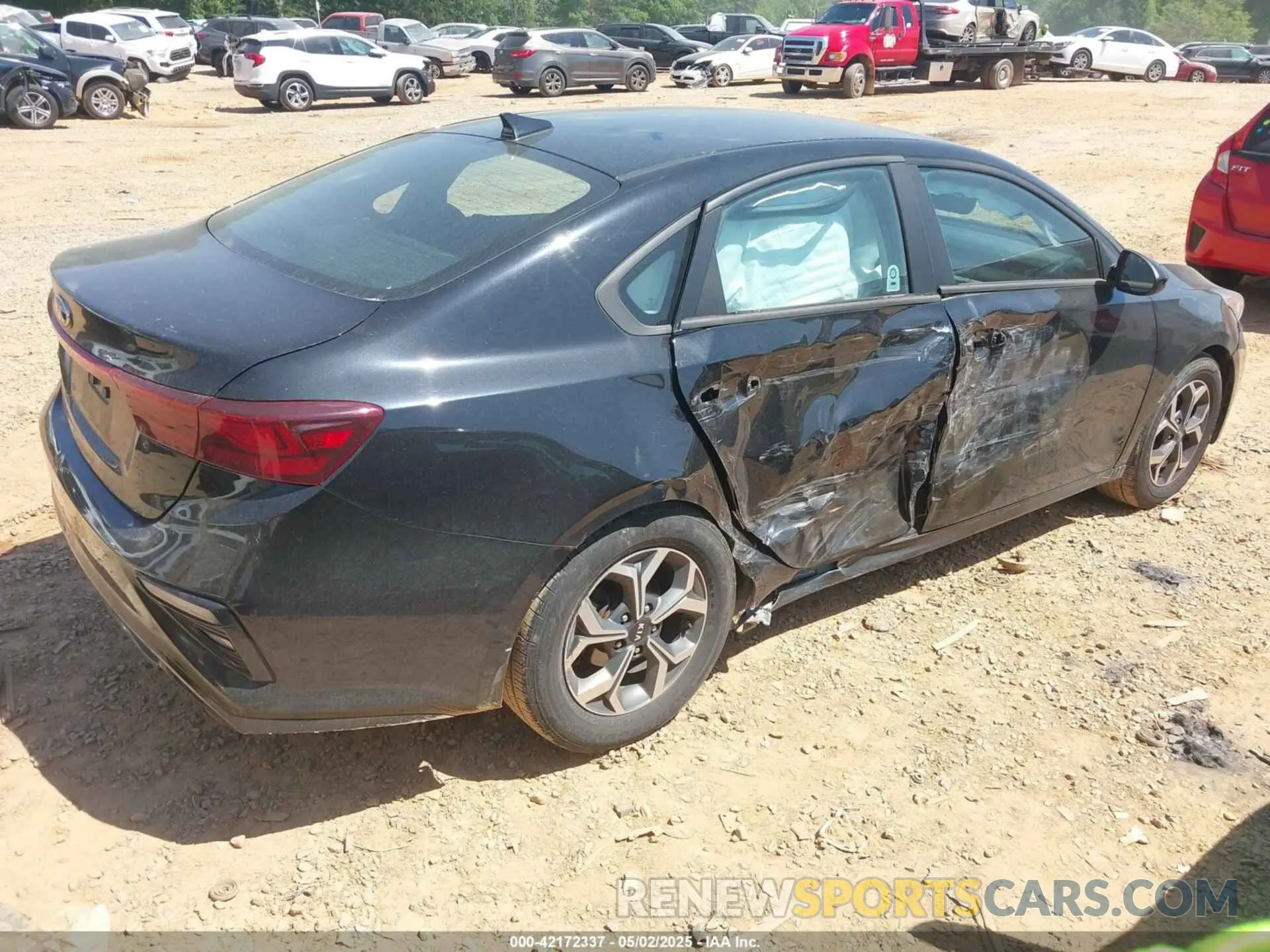 4 Photograph of a damaged car 3KPF24AD7LE226335 KIA FORTE 2020