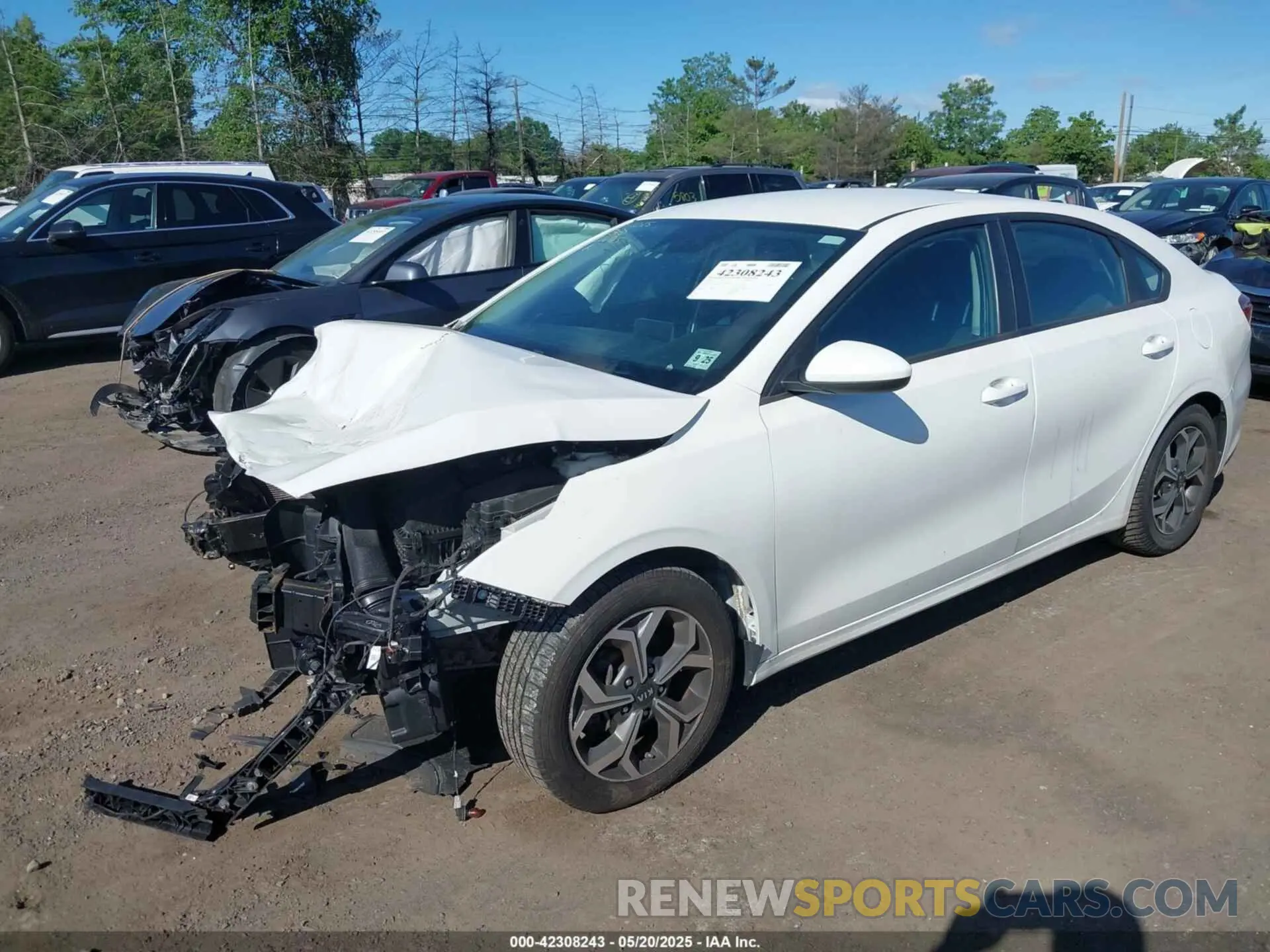 2 Фотография поврежденного автомобиля 3KPF24AD7LE226965 KIA FORTE 2020