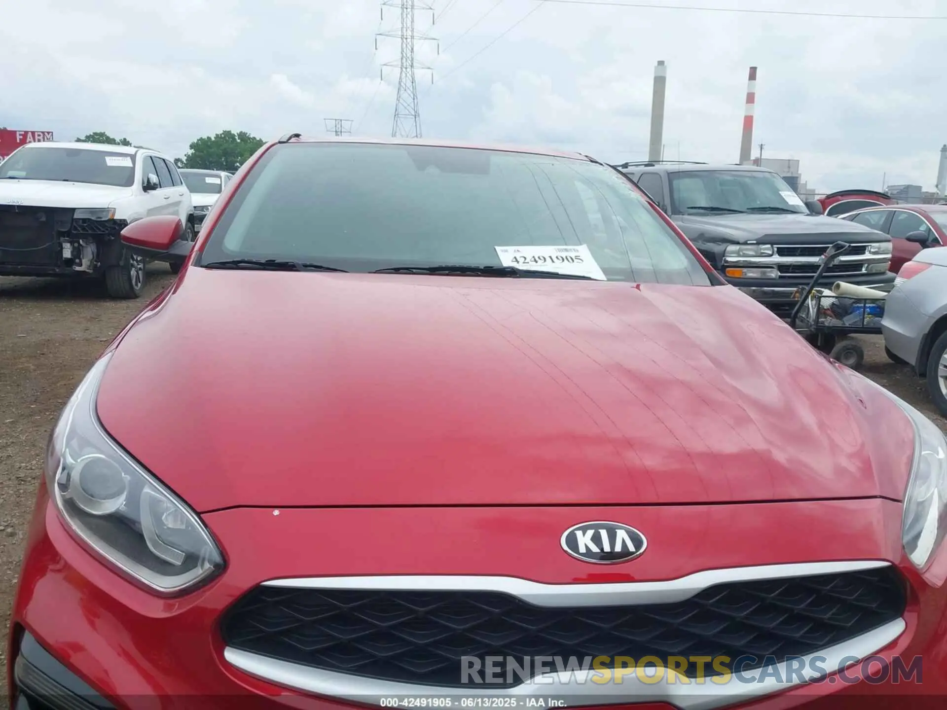 13 Photograph of a damaged car 3KPF24AD7LE260940 KIA FORTE 2020