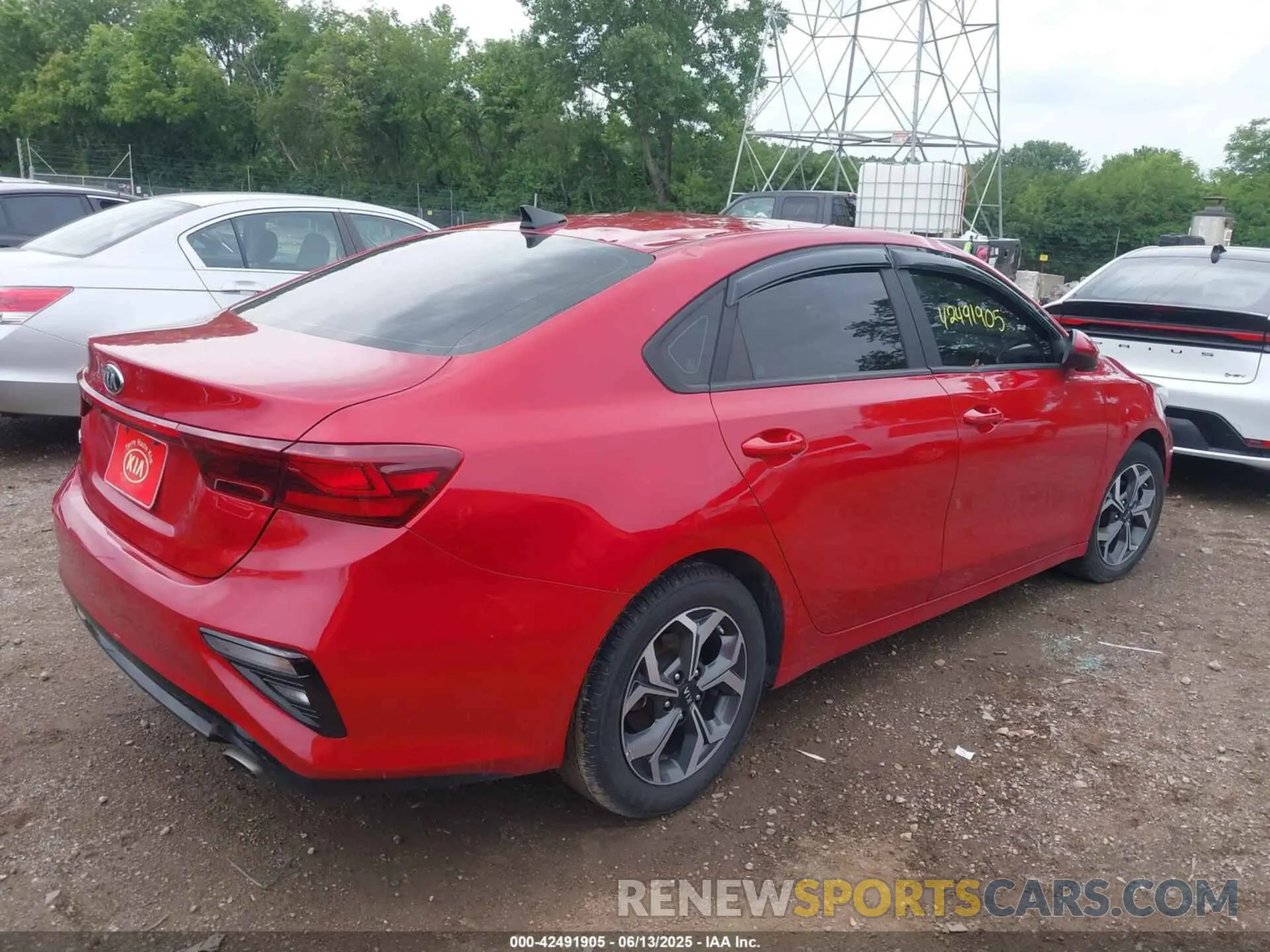 4 Photograph of a damaged car 3KPF24AD7LE260940 KIA FORTE 2020