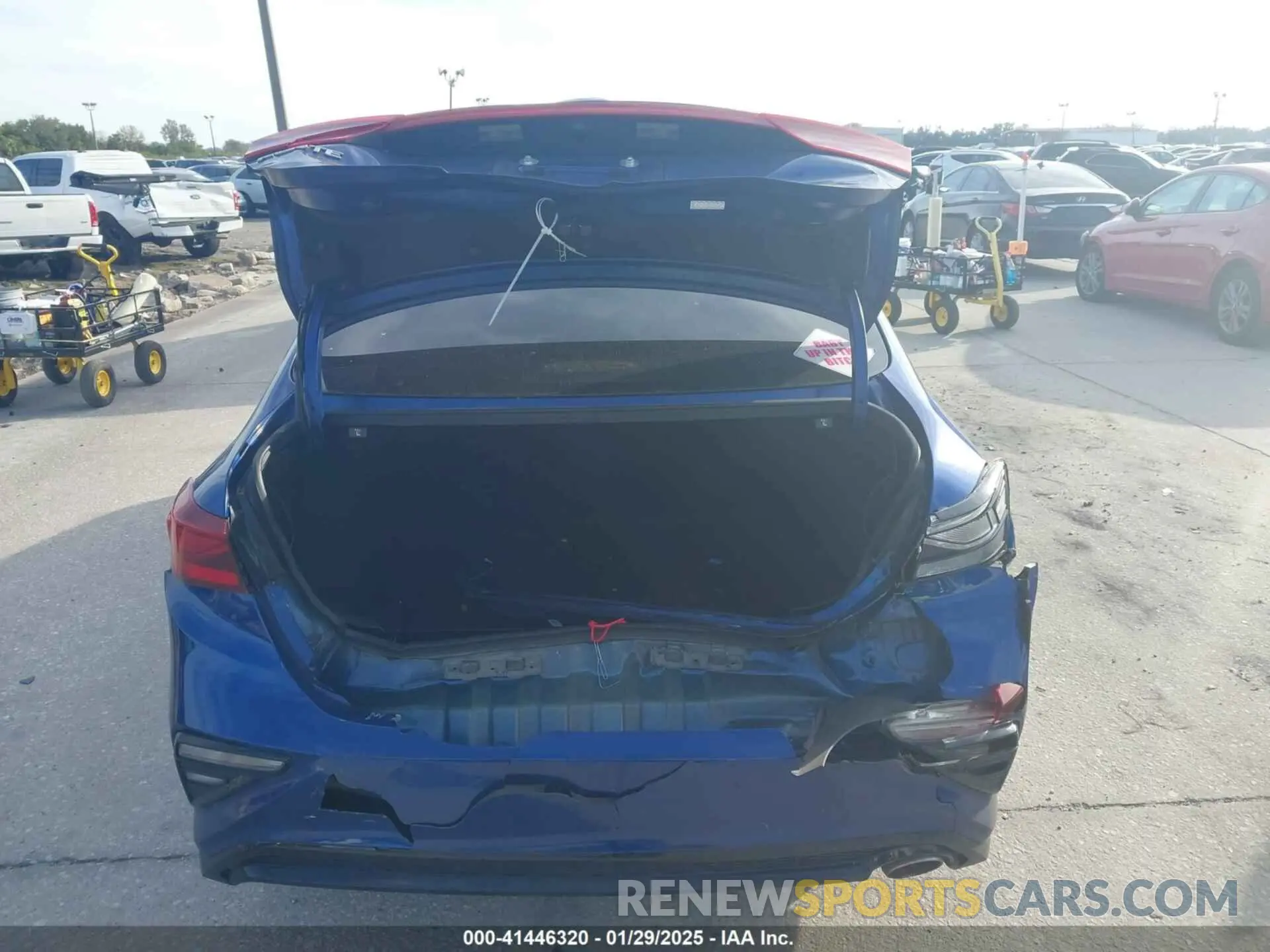 16 Фотография поврежденного автомобиля 3KPF24AD8LE159406 KIA FORTE 2020
