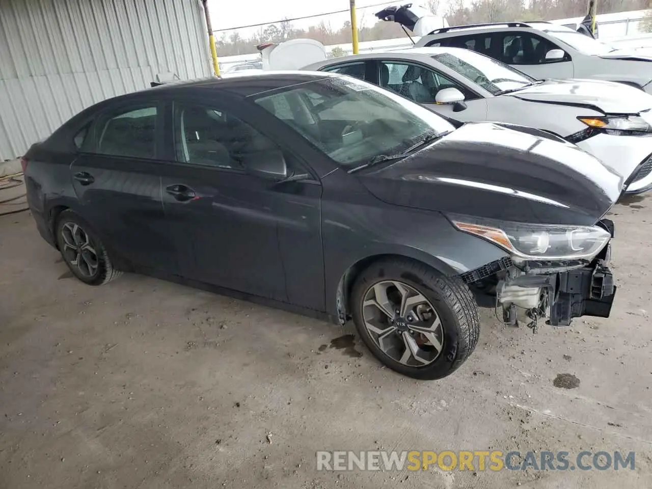 4 Photograph of a damaged car 3KPF24AD8LE190834 KIA FORTE 2020