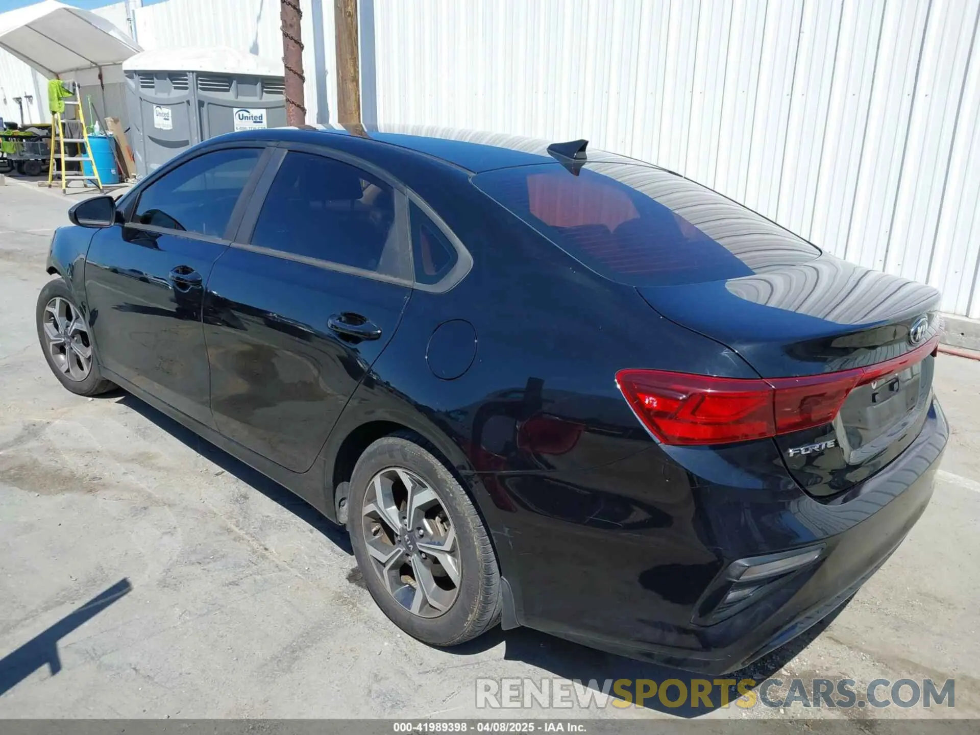 3 Photograph of a damaged car 3KPF24AD8LE191000 KIA FORTE 2020