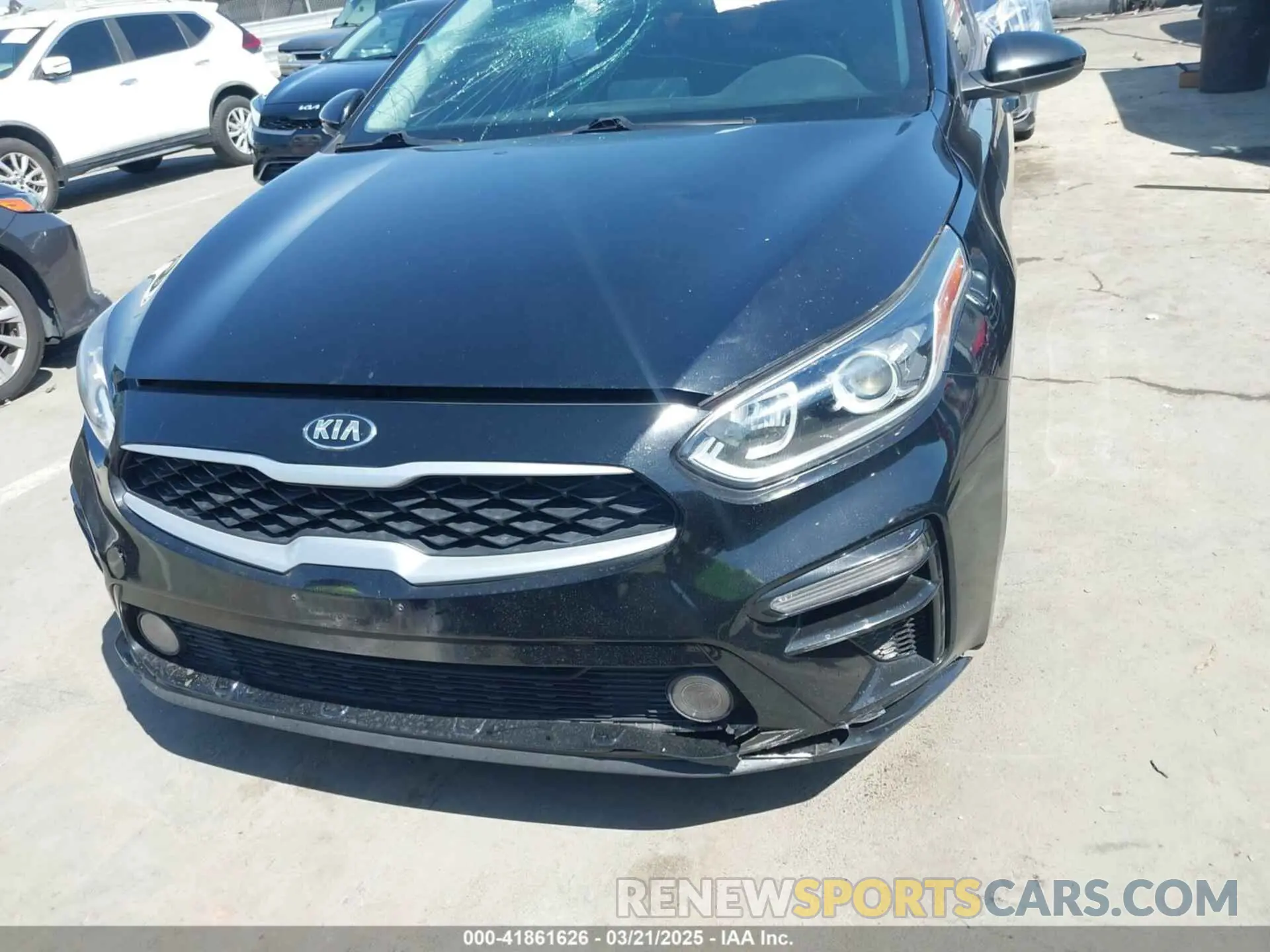12 Photograph of a damaged car 3KPF24AD8LE200150 KIA FORTE 2020