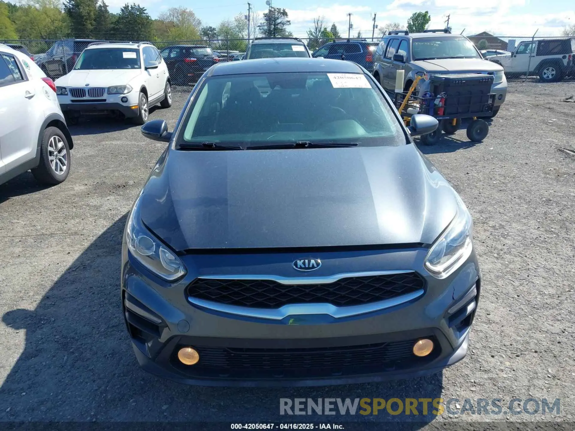 11 Photograph of a damaged car 3KPF24AD8LE225114 KIA FORTE 2020