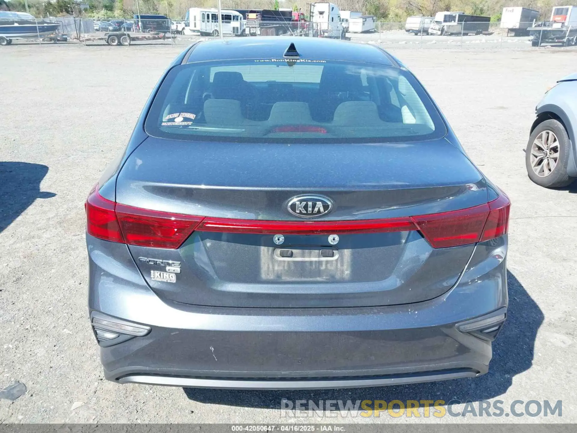 15 Photograph of a damaged car 3KPF24AD8LE225114 KIA FORTE 2020