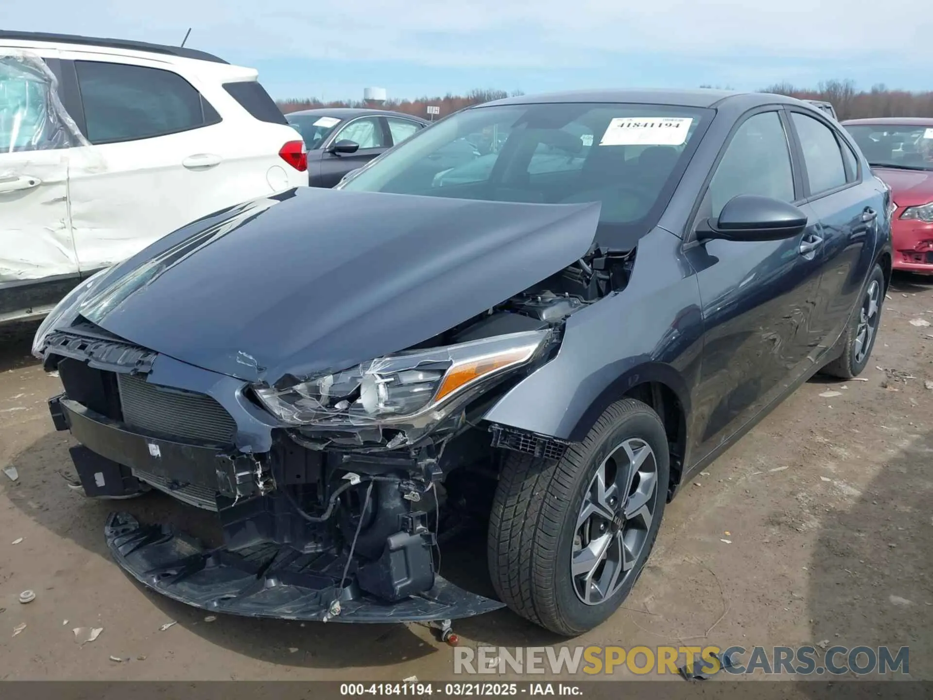 2 Фотография поврежденного автомобиля 3KPF24AD8LE235951 KIA FORTE 2020