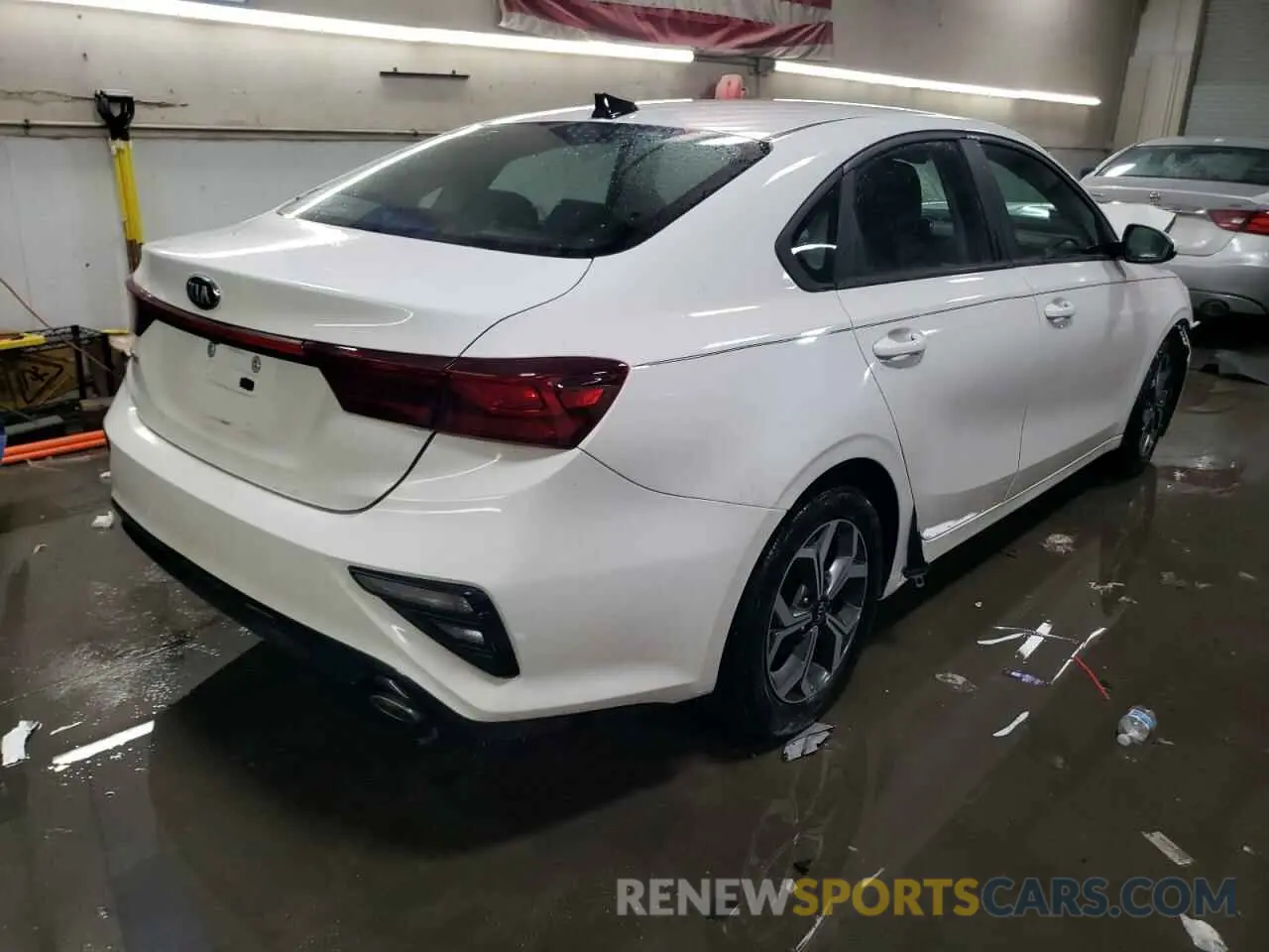 3 Фотография поврежденного автомобиля 3KPF24AD8LE240261 KIA FORTE 2020