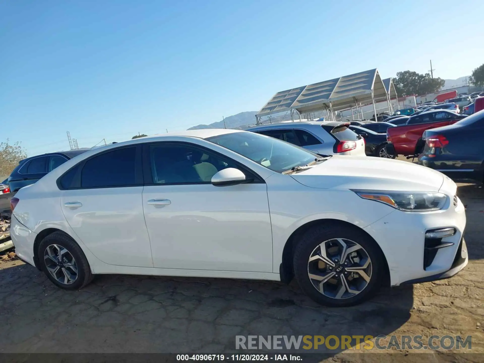 13 Photograph of a damaged car 3KPF24AD8LE246822 KIA FORTE 2020