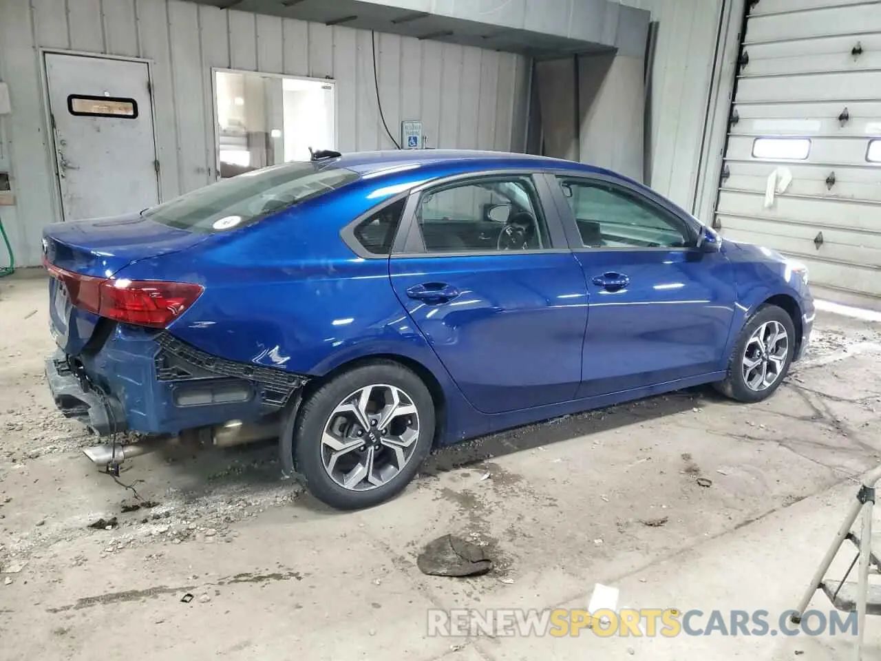 3 Фотография поврежденного автомобиля 3KPF24AD8LE248098 KIA FORTE 2020