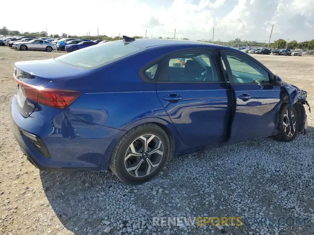 3 Photograph of a damaged car 3KPF24AD8LE256184 KIA FORTE 2020
