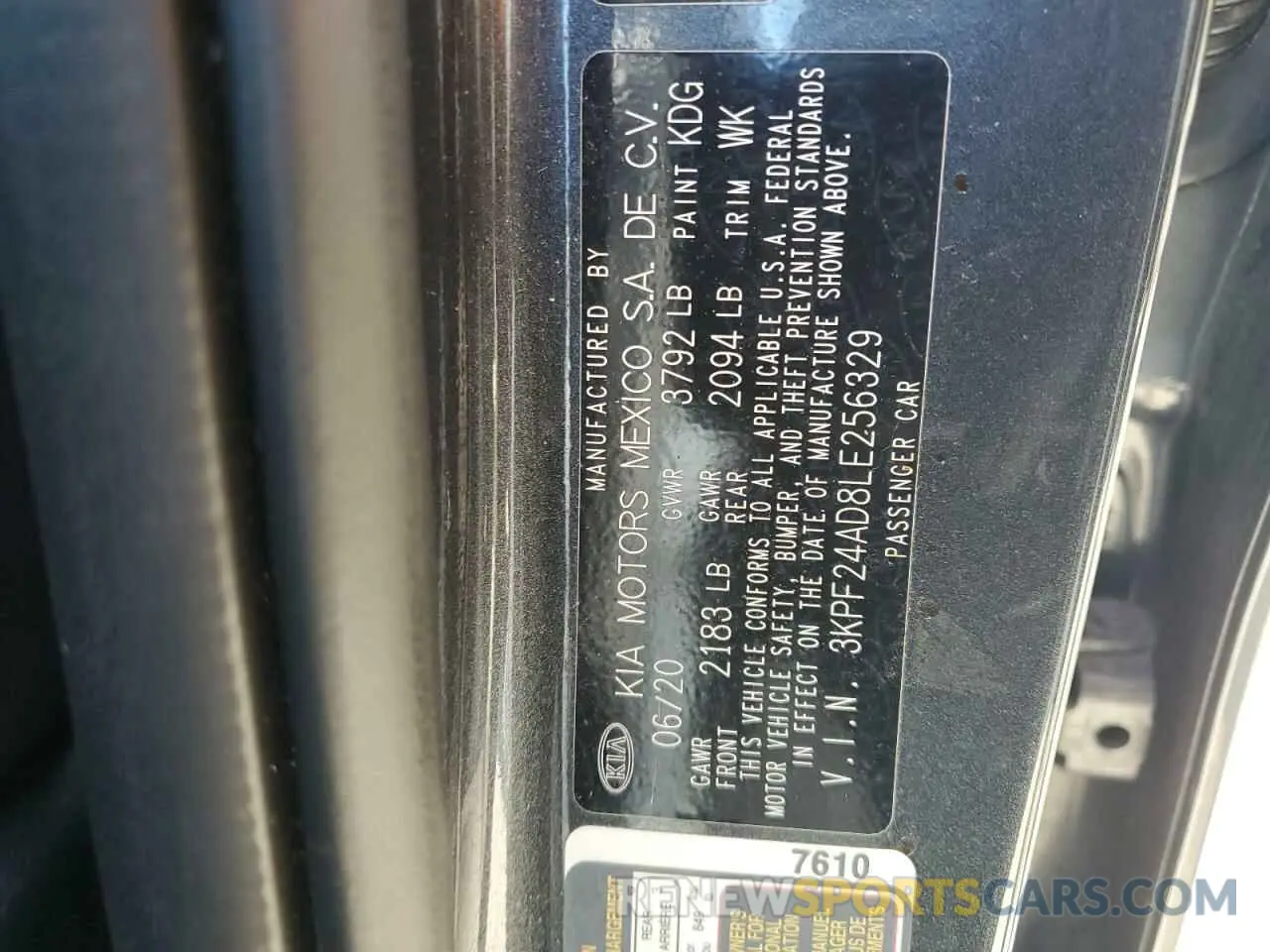 12 Photograph of a damaged car 3KPF24AD8LE256329 KIA FORTE 2020