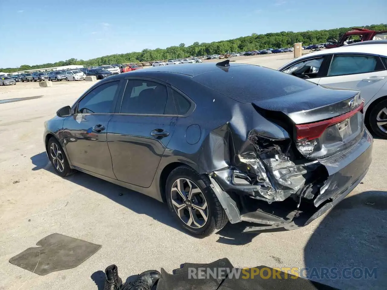 2 Photograph of a damaged car 3KPF24AD8LE256329 KIA FORTE 2020