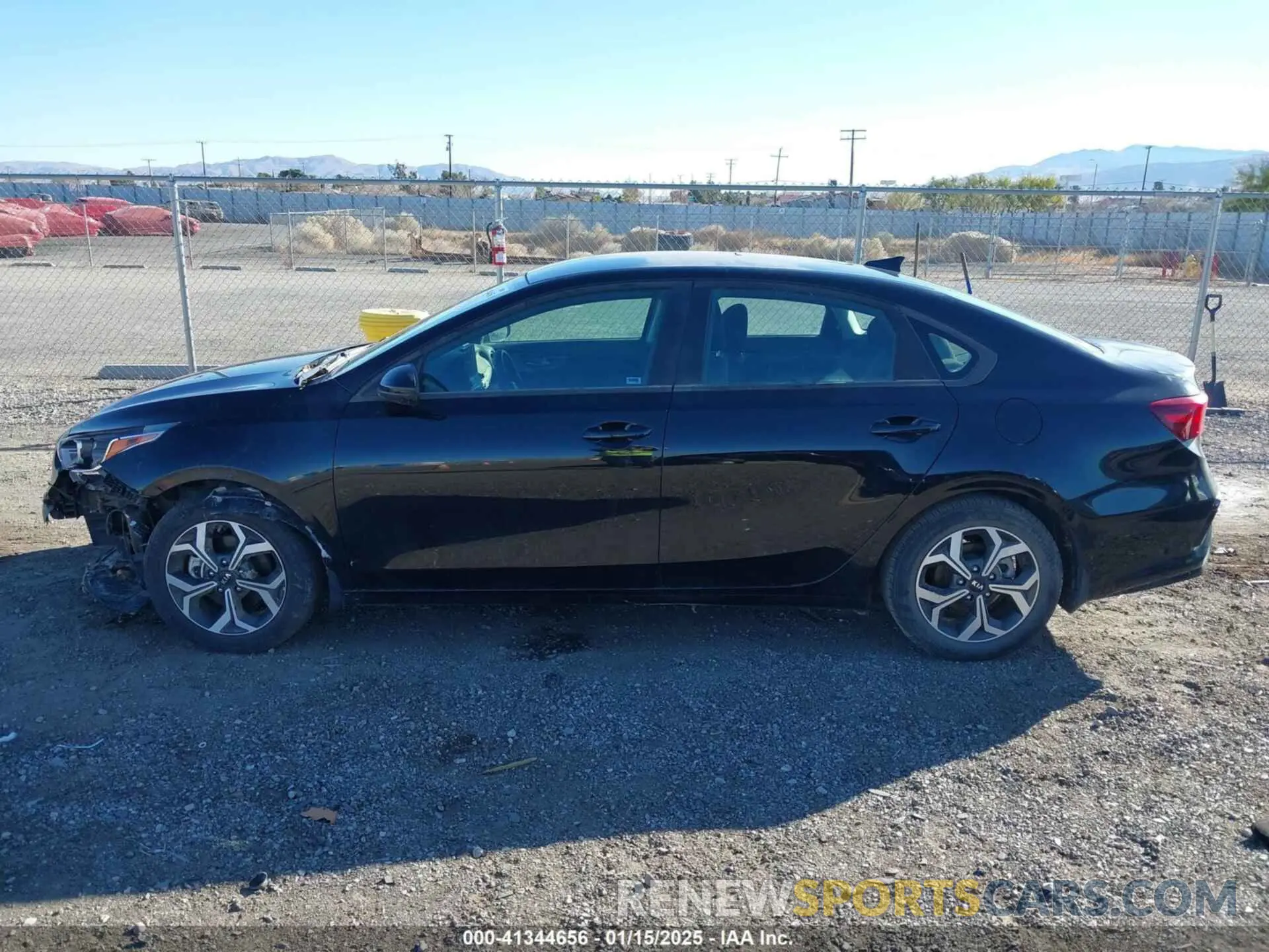 15 Фотография поврежденного автомобиля 3KPF24AD8LE258999 KIA FORTE 2020