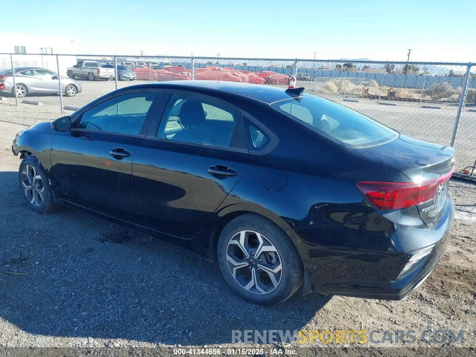 3 Фотография поврежденного автомобиля 3KPF24AD8LE258999 KIA FORTE 2020