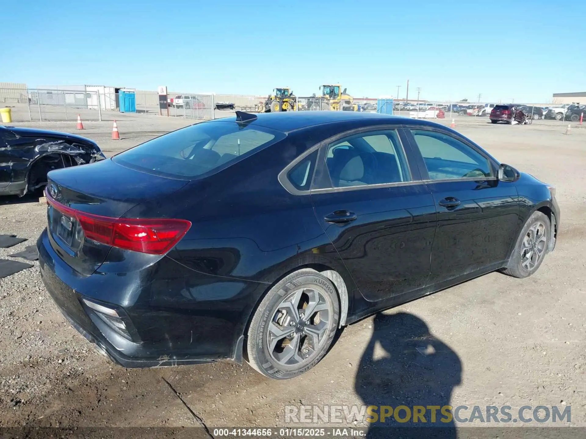 4 Фотография поврежденного автомобиля 3KPF24AD8LE258999 KIA FORTE 2020