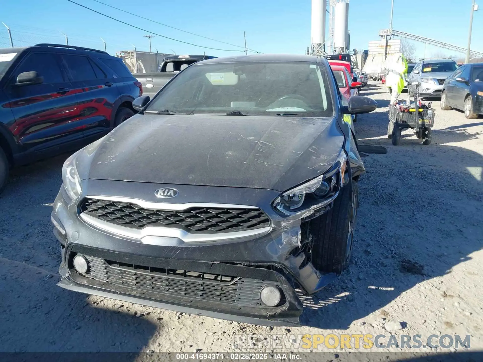 13 Photograph of a damaged car 3KPF24AD9LE140993 KIA FORTE 2020