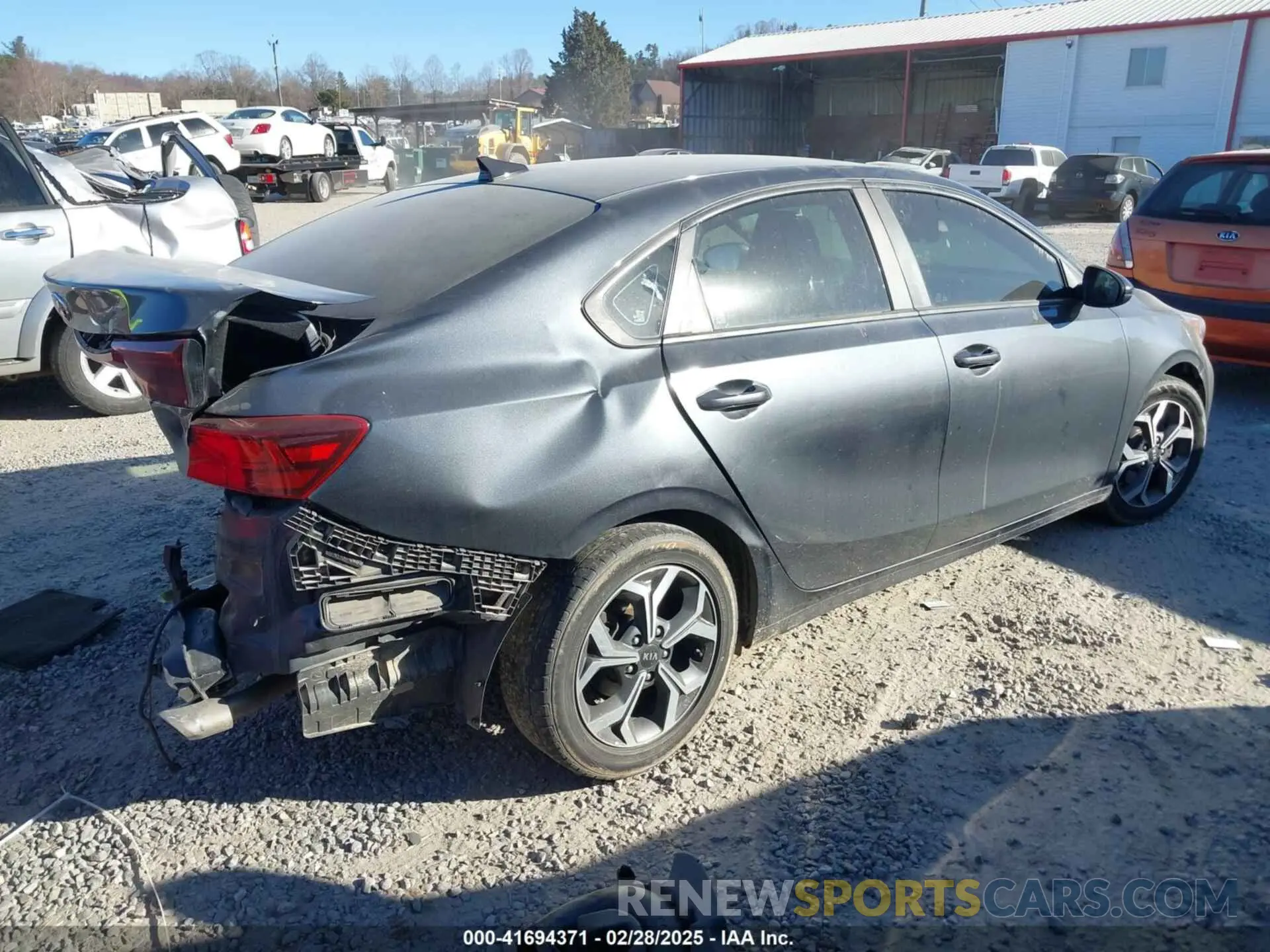 4 Photograph of a damaged car 3KPF24AD9LE140993 KIA FORTE 2020