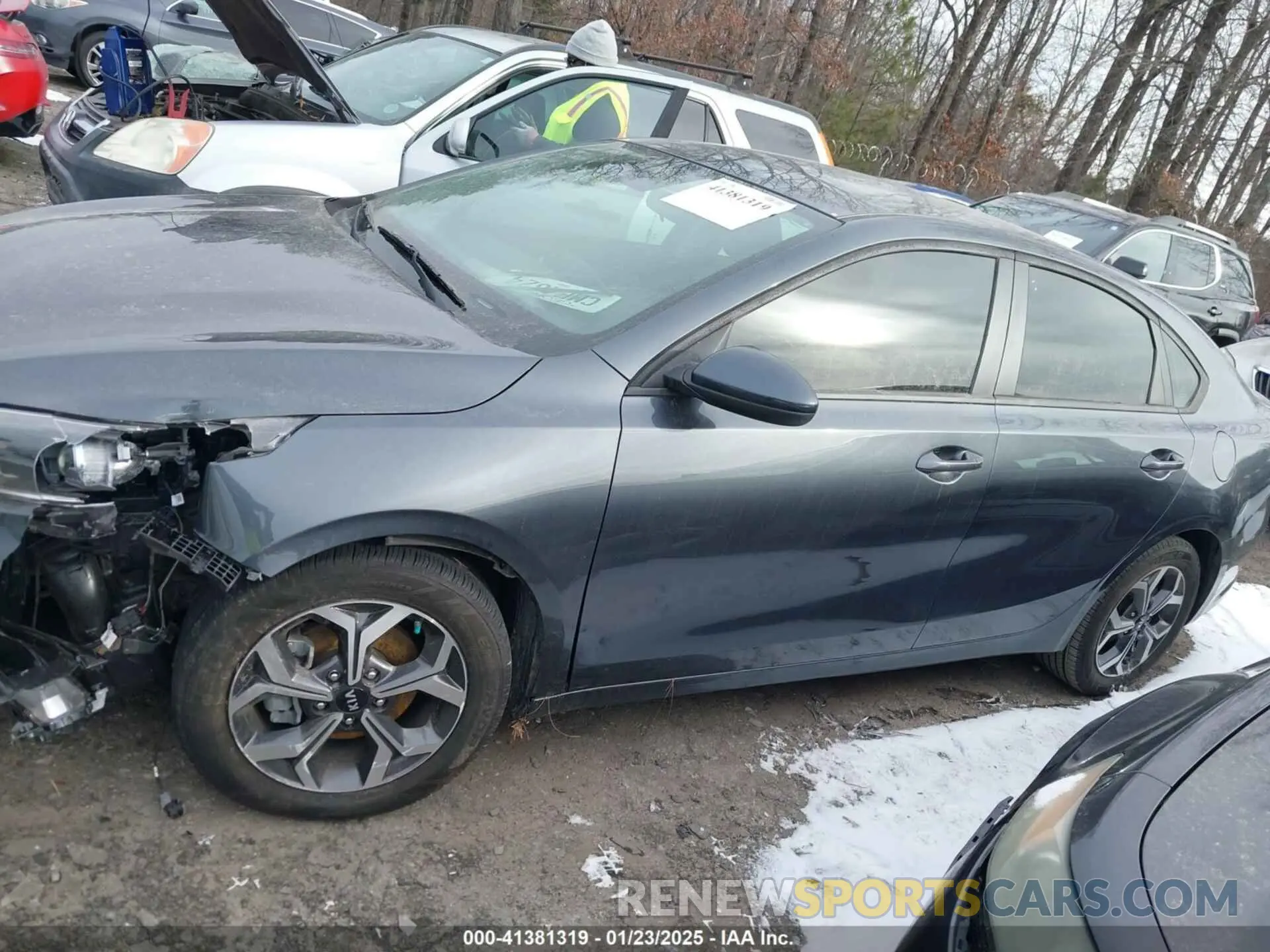 14 Фотография поврежденного автомобиля 3KPF24AD9LE141318 KIA FORTE 2020