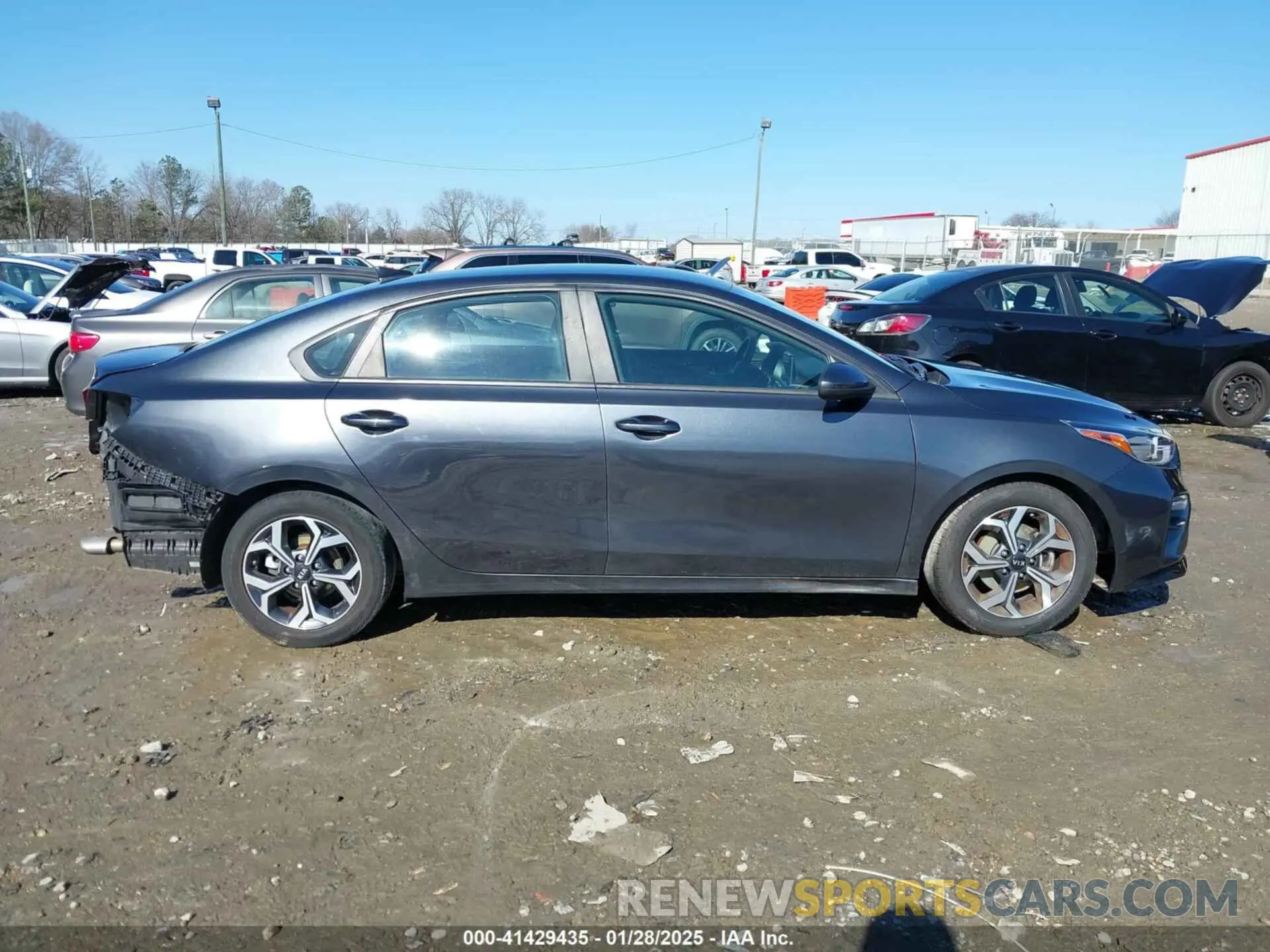14 Фотография поврежденного автомобиля 3KPF24AD9LE142503 KIA FORTE 2020