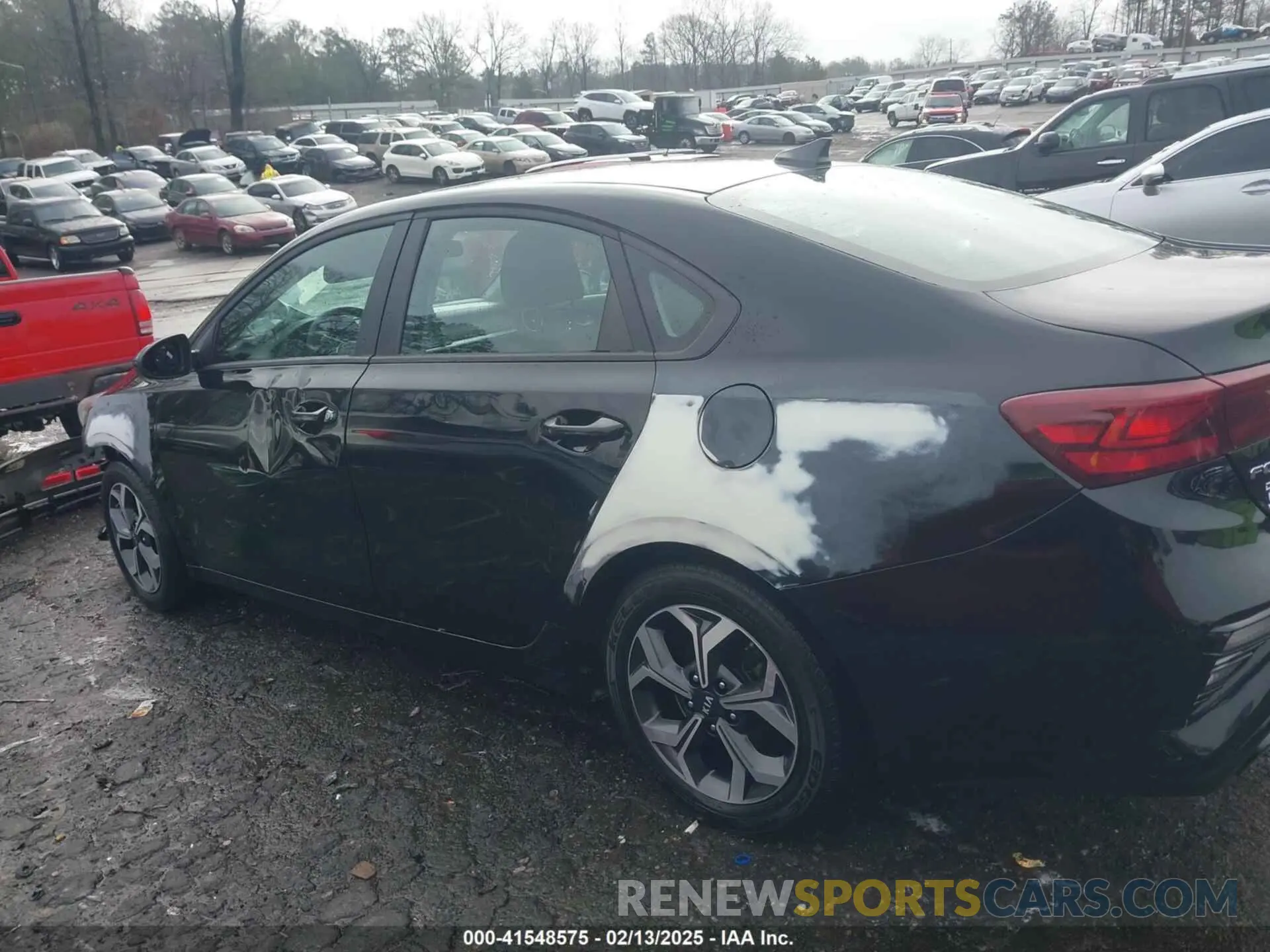 14 Photograph of a damaged car 3KPF24AD9LE150116 KIA FORTE 2020