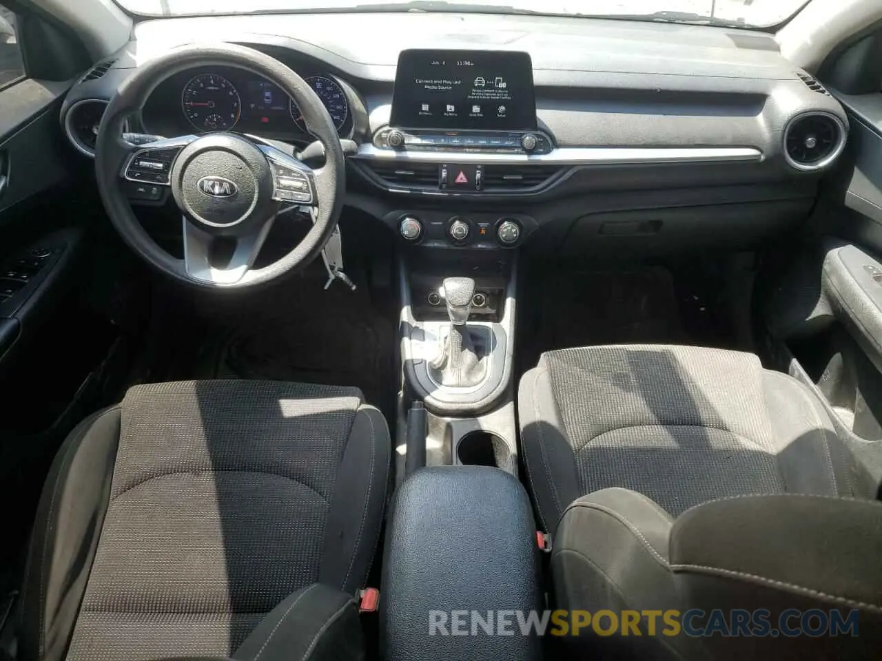 8 Фотография поврежденного автомобиля 3KPF24AD9LE202702 KIA FORTE 2020
