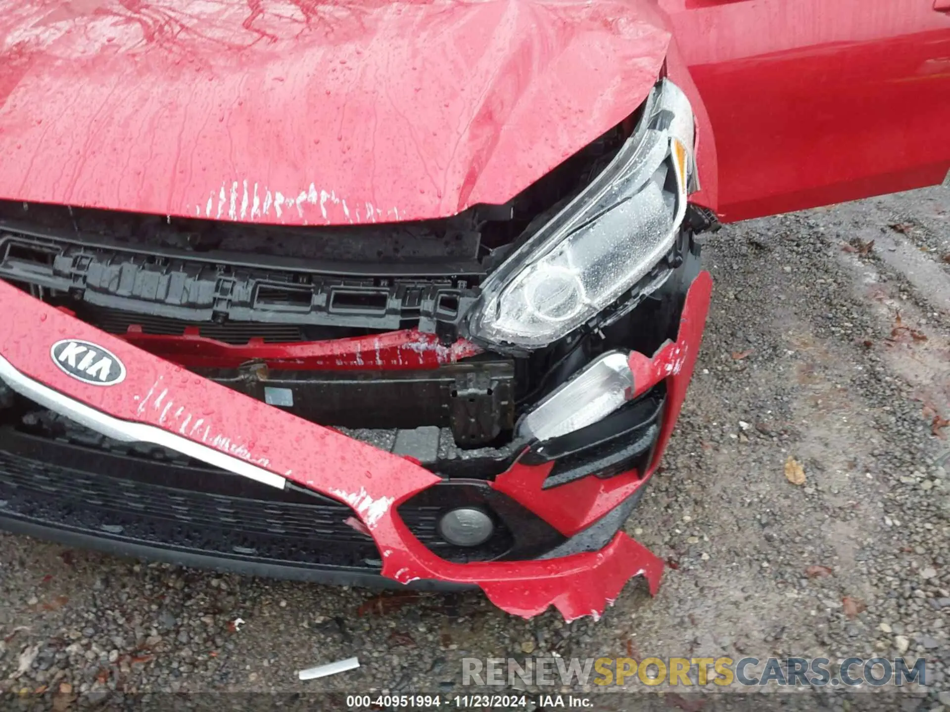 12 Photograph of a damaged car 3KPF24AD9LE215384 KIA FORTE 2020