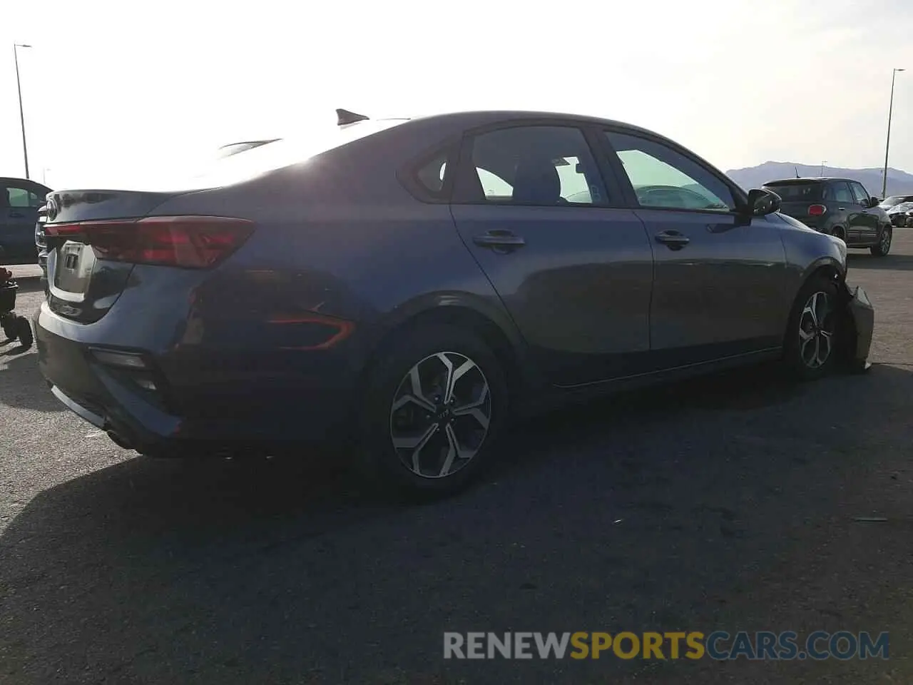 3 Photograph of a damaged car 3KPF24AD9LE237952 KIA FORTE 2020