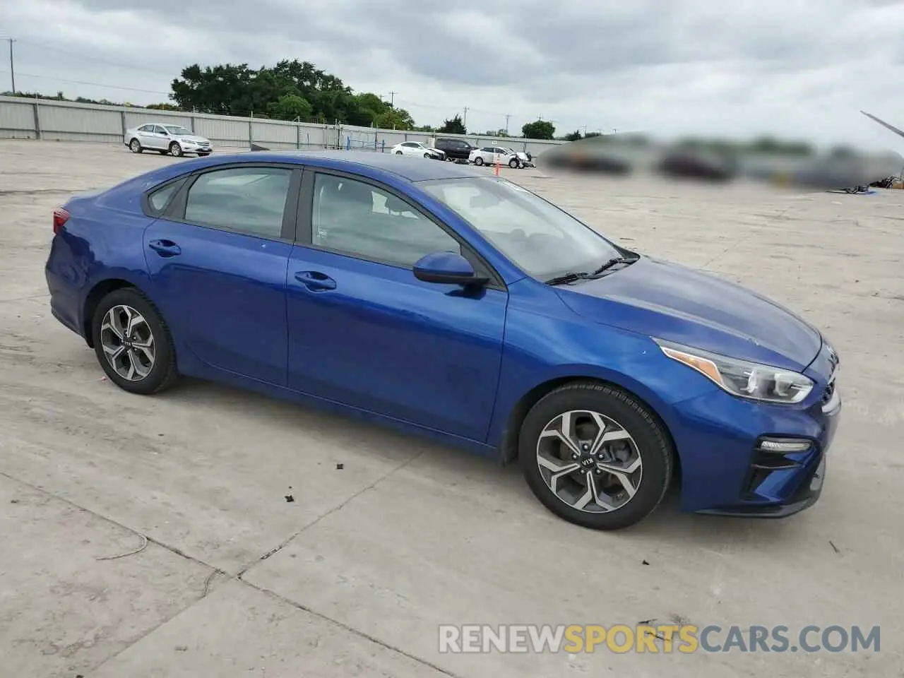 4 Photograph of a damaged car 3KPF24AD9LE248711 KIA FORTE 2020