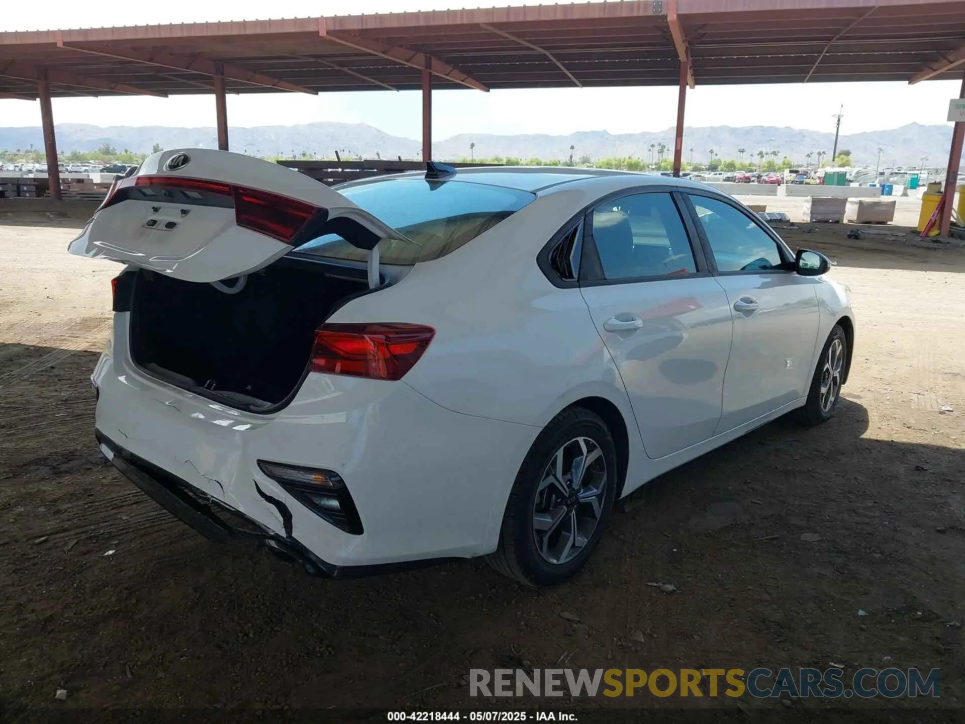 4 Фотография поврежденного автомобиля 3KPF24ADXLE152263 KIA FORTE 2020