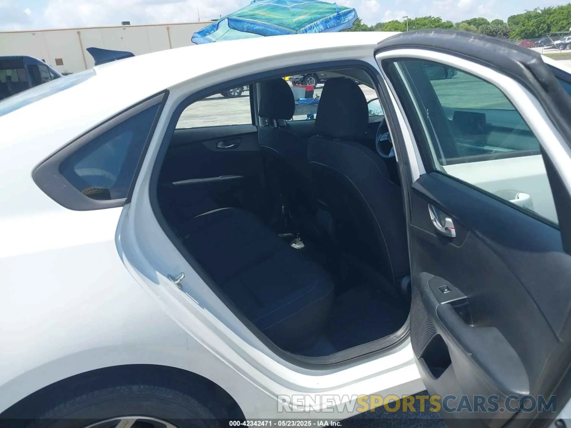 8 Фотография поврежденного автомобиля 3KPF24ADXLE199230 KIA FORTE 2020