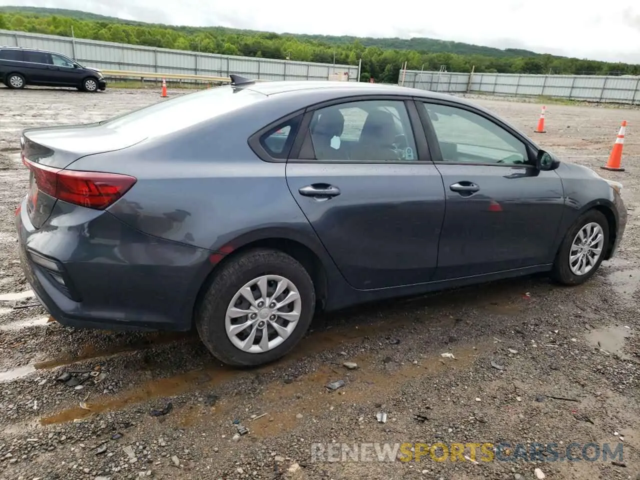 3 Photograph of a damaged car 3KPF24ADXLE203647 KIA FORTE 2020