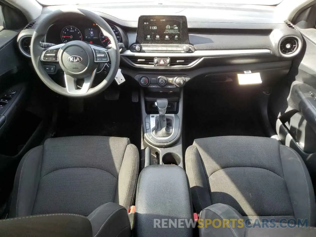 8 Photograph of a damaged car 3KPF24ADXLE209643 KIA FORTE 2020