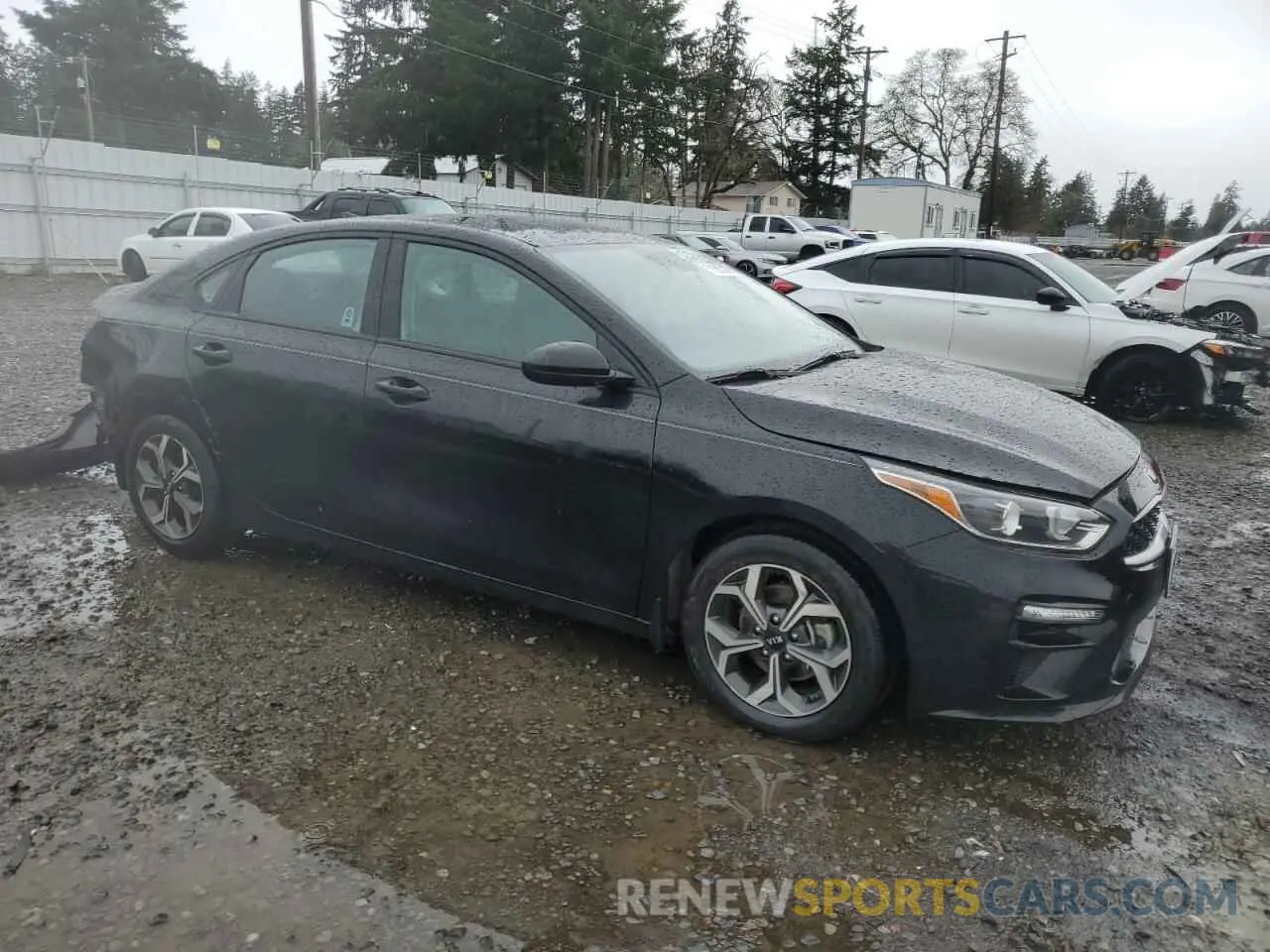 4 Photograph of a damaged car 3KPF24ADXLE222571 KIA FORTE 2020