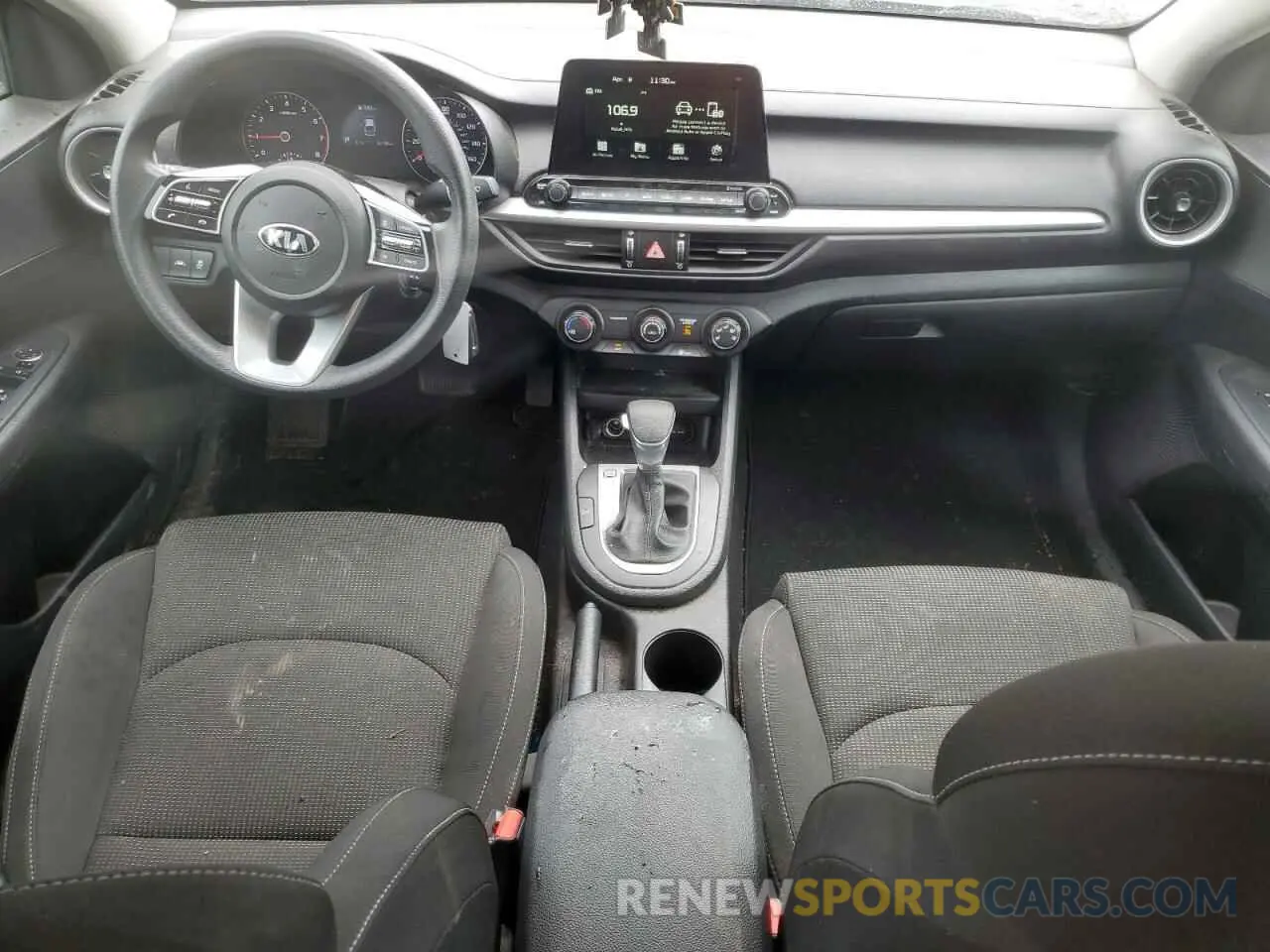 8 Photograph of a damaged car 3KPF24ADXLE222571 KIA FORTE 2020