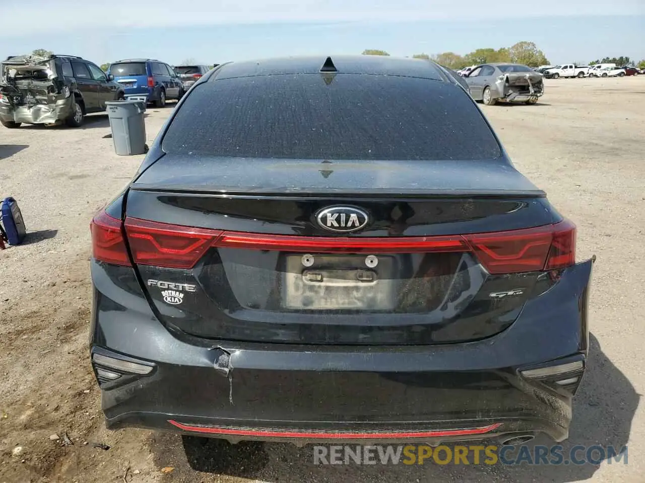 6 Photograph of a damaged car 3KPF34AD0LE240879 KIA FORTE 2020