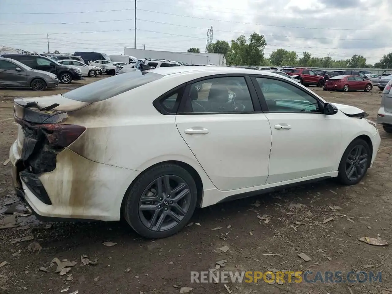 3 Photograph of a damaged car 3KPF34AD1LE256542 KIA FORTE 2020