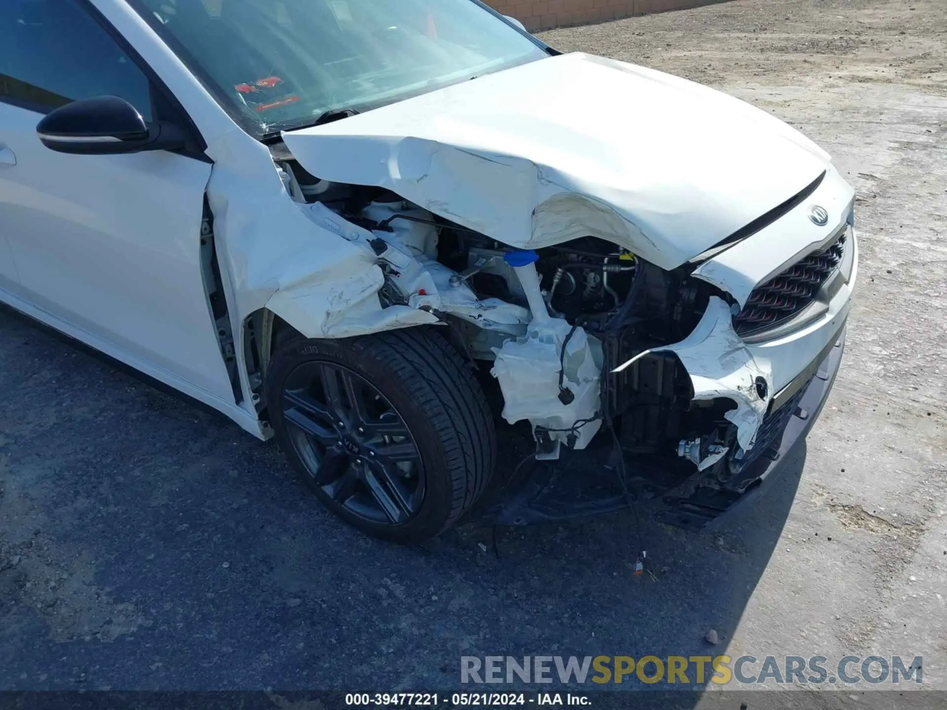 6 Фотография поврежденного автомобиля 3KPF34AD1LE260672 KIA FORTE 2020