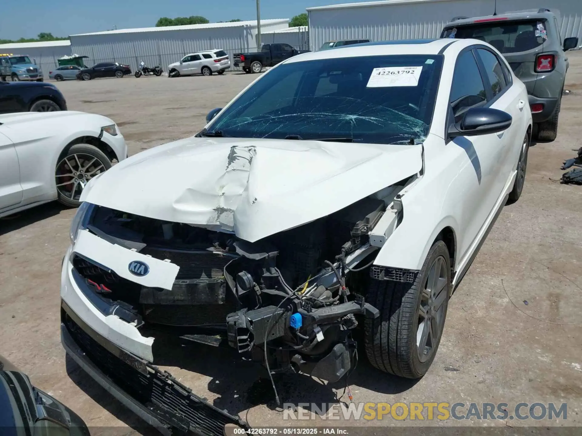 6 Photograph of a damaged car 3KPF34AD2LE246599 KIA FORTE 2020