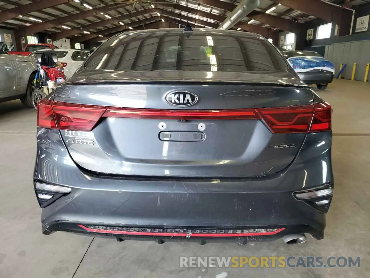 6 Photograph of a damaged car 3KPF34AD3LE151436 KIA FORTE 2020
