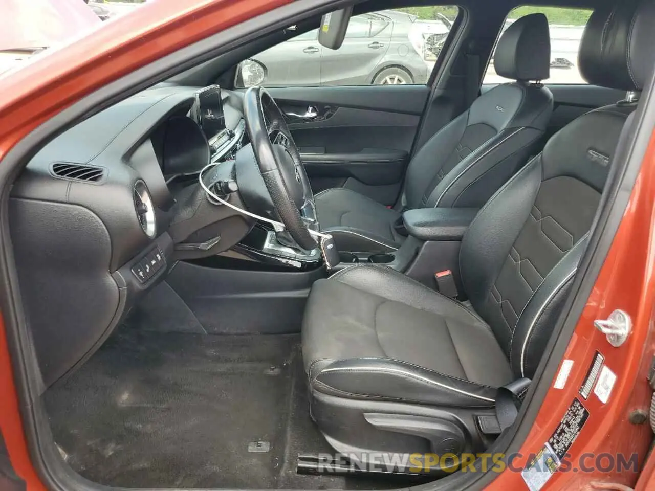 7 Фотография поврежденного автомобиля 3KPF34AD3LE162842 KIA FORTE 2020