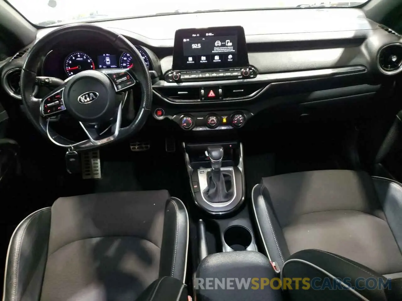 8 Фотография поврежденного автомобиля 3KPF34AD7LE176517 KIA FORTE 2020