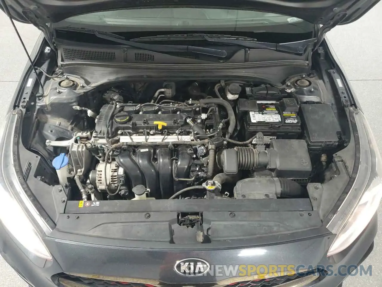 11 Photograph of a damaged car 3KPF34AD7LE181359 KIA FORTE 2020