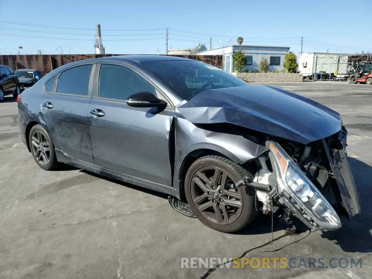 4 Photograph of a damaged car 3KPF34AD8LE181919 KIA FORTE 2020