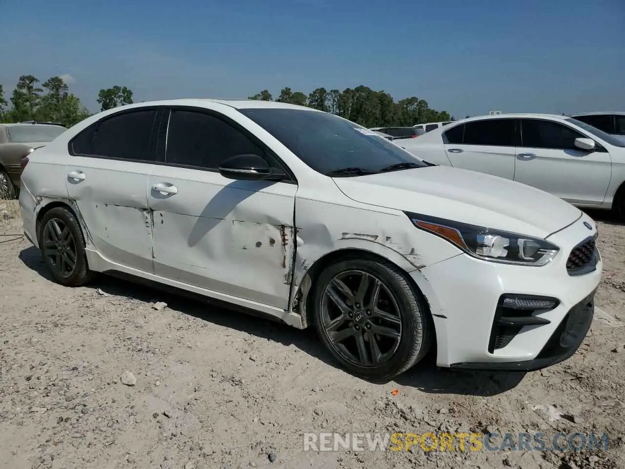 4 Photograph of a damaged car 3KPF34AD8LE242850 KIA FORTE 2020