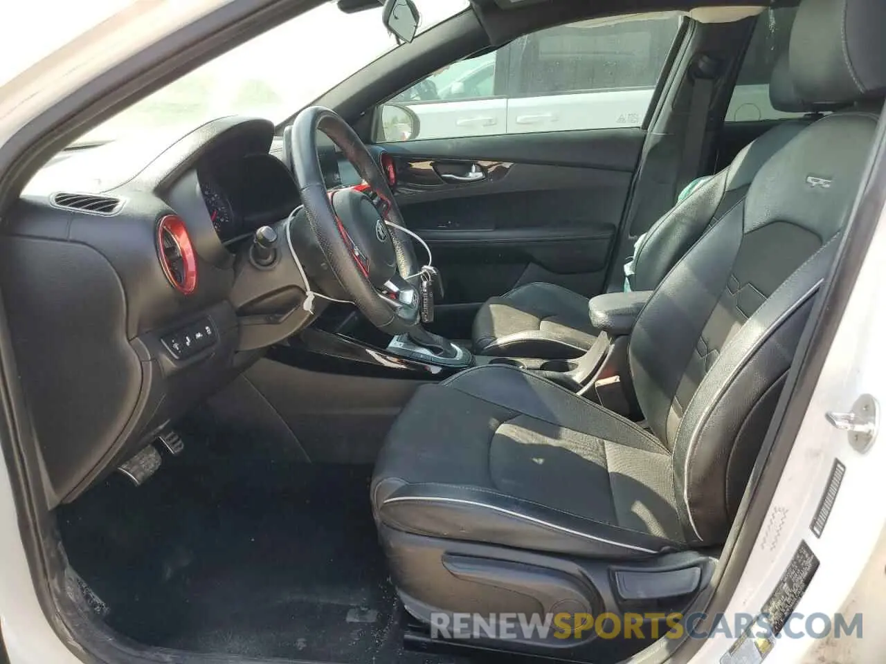 7 Photograph of a damaged car 3KPF34AD8LE242850 KIA FORTE 2020